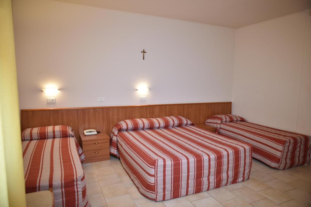 Hotel E Appartamenti La Solaria Σαν Τζιοβάνι Ροτόντο Εξωτερικό φωτογραφία