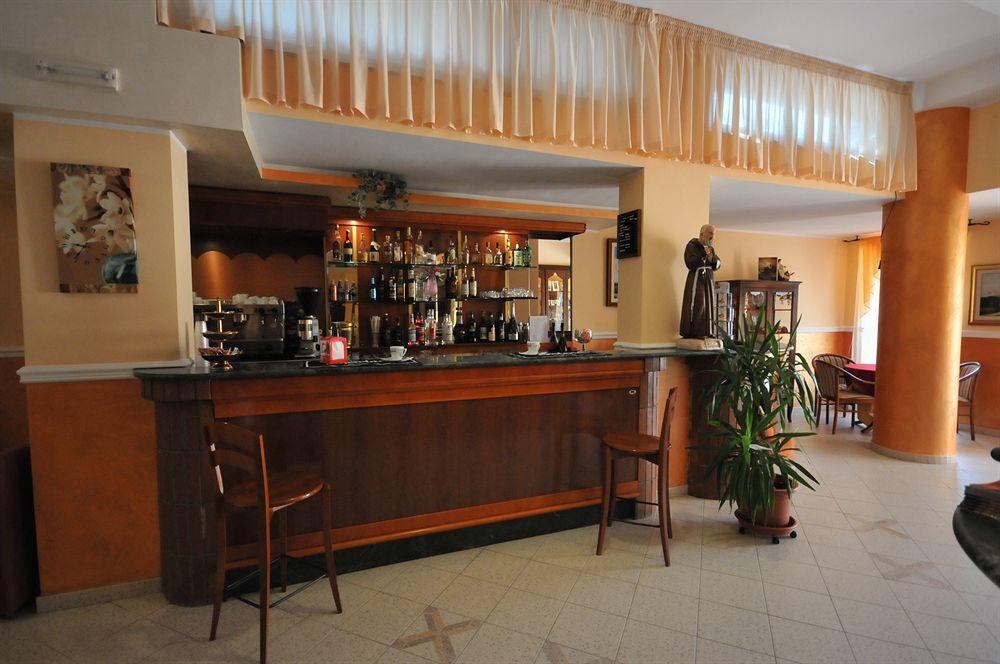 Hotel E Appartamenti La Solaria Σαν Τζιοβάνι Ροτόντο Εξωτερικό φωτογραφία