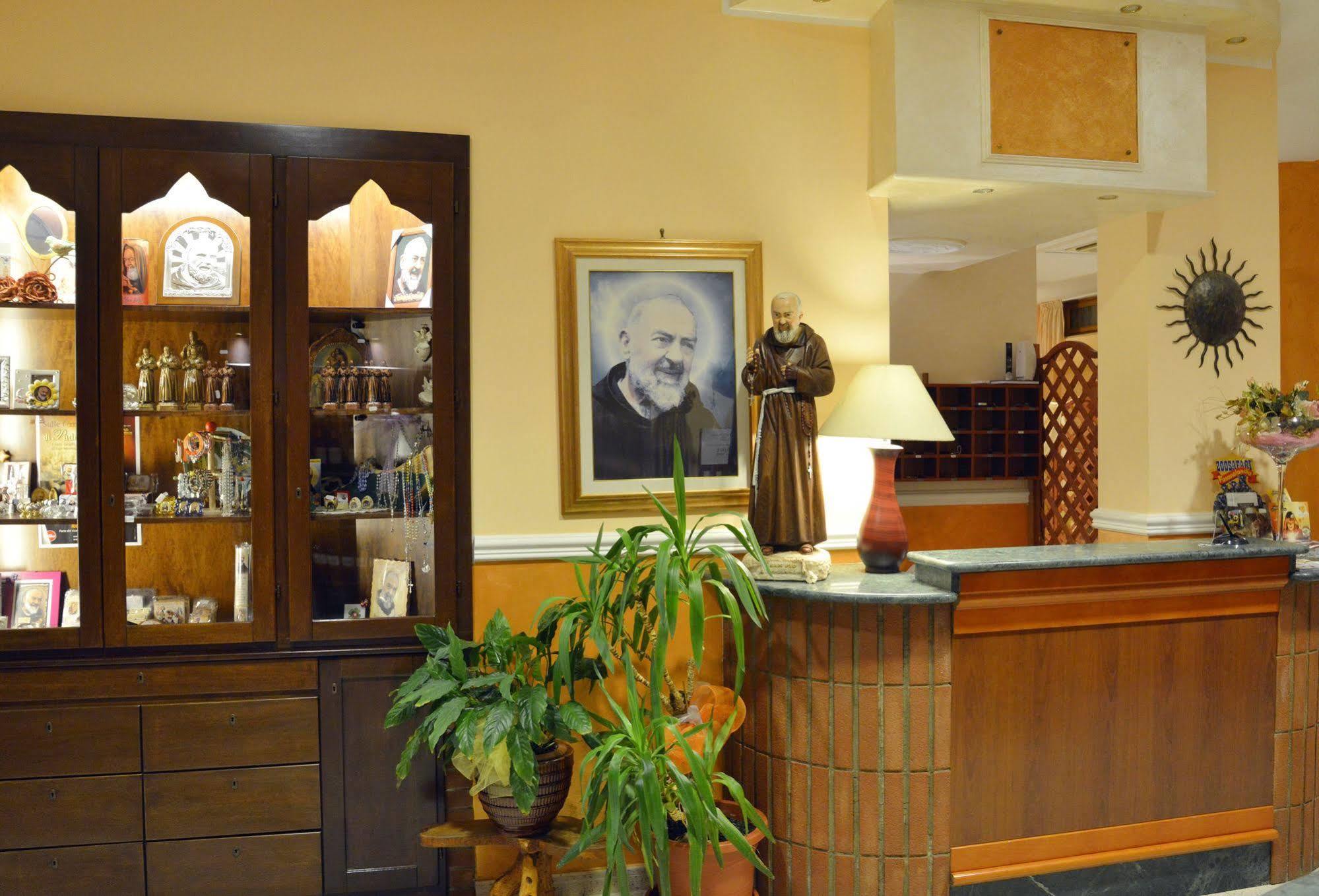 Hotel E Appartamenti La Solaria Σαν Τζιοβάνι Ροτόντο Εξωτερικό φωτογραφία