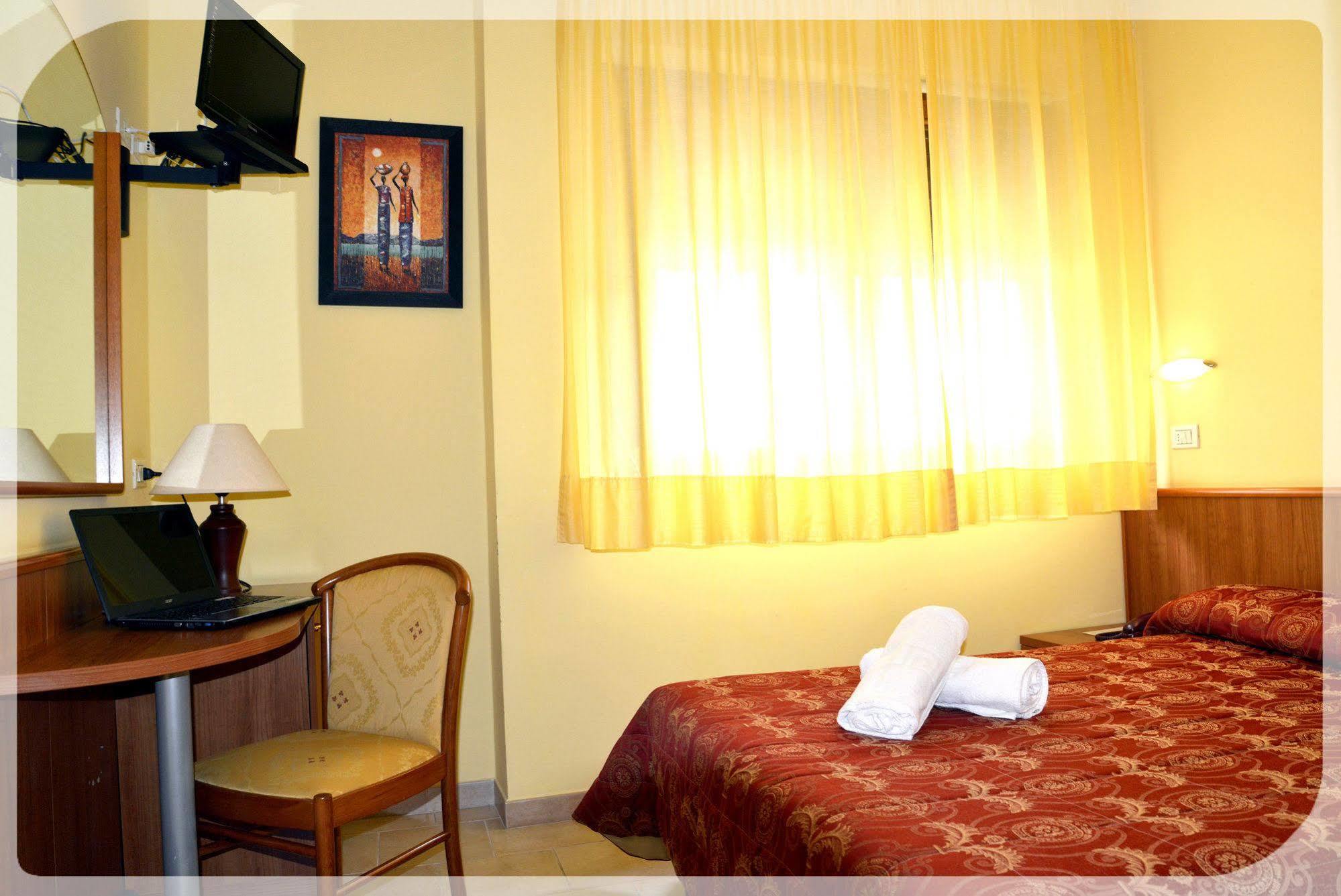 Hotel E Appartamenti La Solaria Σαν Τζιοβάνι Ροτόντο Εξωτερικό φωτογραφία